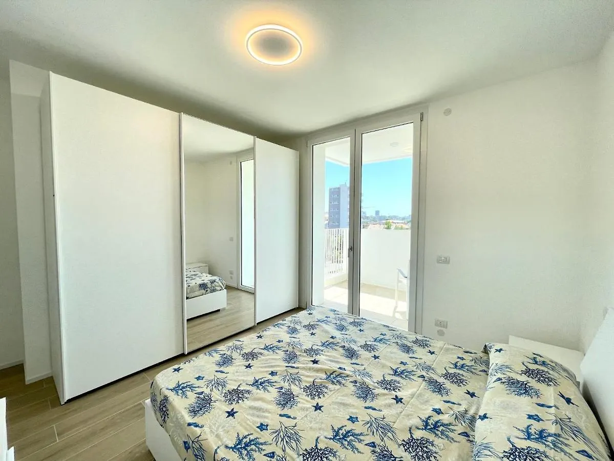 Blu Homes - Carraro Immobiliare Jesolo - Family Apartments Italy