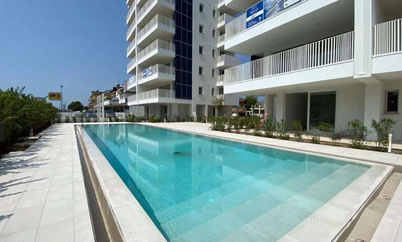 Blu Homes - Carraro Immobiliare Jesolo - Family Apartments 0*, Lido di Jesolo
